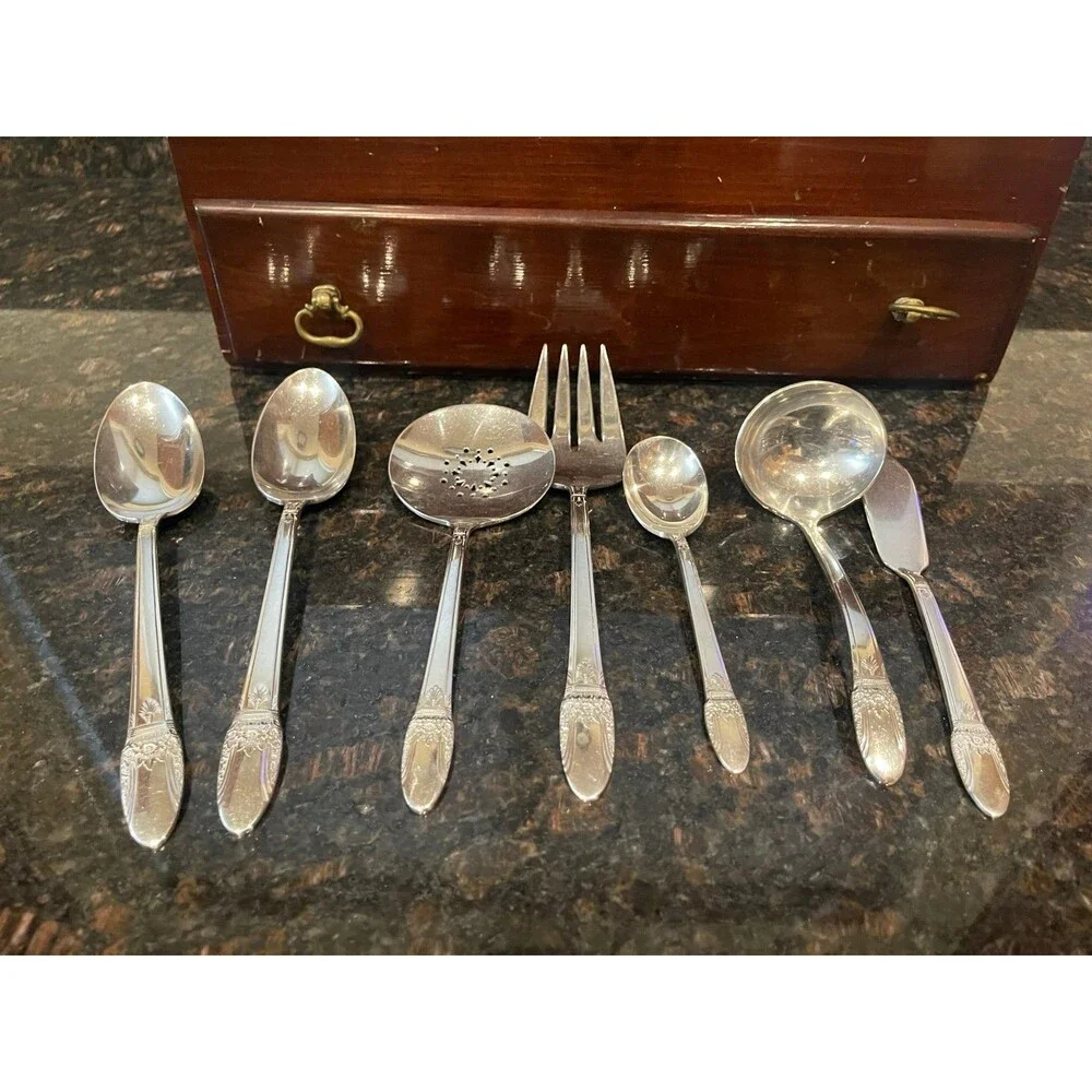 Oneida silverplated flatware 